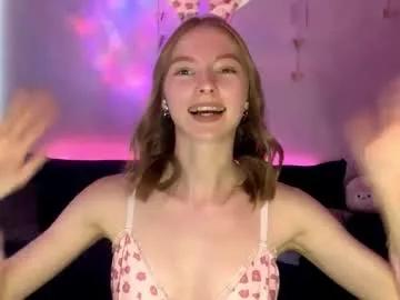 Autumnroginson from Chaturbate