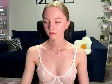 Autumnroginson from Chaturbate