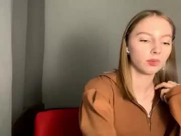 Autumnroginson from Chaturbate
