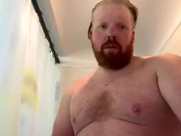 Averagedan90 from Chaturbate