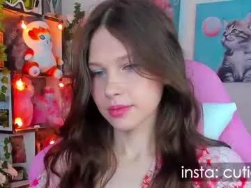 Cling to live show with avrora_deis from Chaturbate 