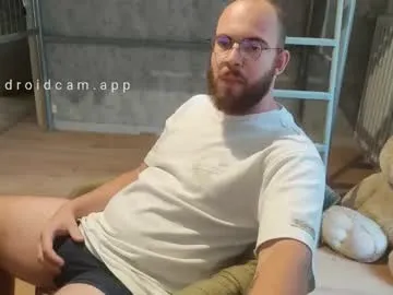 azagal22 on Chaturbate 