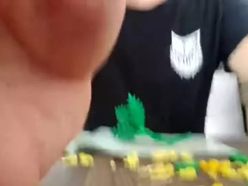 azagal22 on Chaturbate 