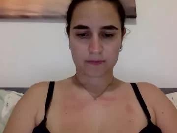 babyelodie12 from Chaturbate