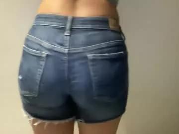 barbiebeautiful8 from Chaturbate
