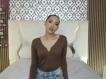 Beella_tay1 from Chaturbate