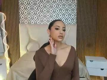 Beella_tay1 from Chaturbate