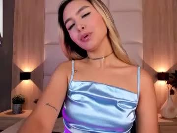 bella1207 from Chaturbate
