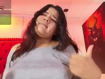 Bella_donnna from Chaturbate