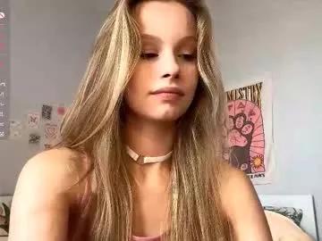 bella_gasp from Chaturbate