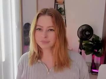bella_swant1 from Chaturbate