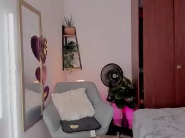 bella_swant1 from Chaturbate