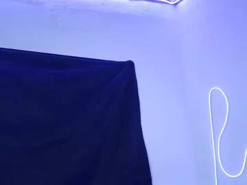 bella_warzon from Chaturbate