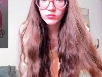 Bellacatlovesmeat from Chaturbate
