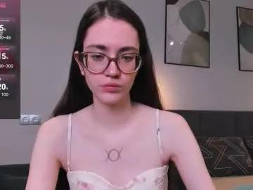 bellacatlovesmeat from Chaturbate is Freechat