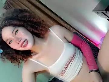 bellafucks1 from Chaturbate
