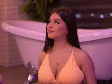 Bellanoirre from Chaturbate