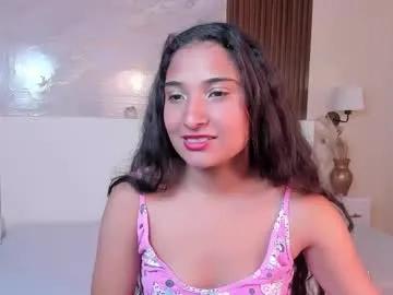 Bellasky4 from Chaturbate