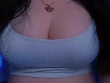 bellelovexx from Chaturbate