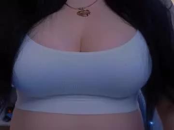 bellelovexx from Chaturbate