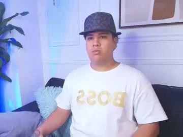 Bennett_alejoo from Chaturbate