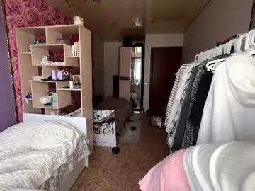 Berry_buns from Chaturbate