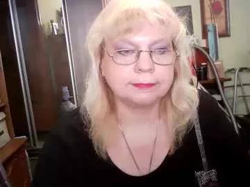beverlyqcynia from Chaturbate