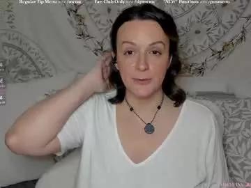 bigboobsmcgee2021 from Chaturbate