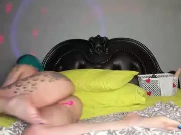 bigbuttsarena from Chaturbate