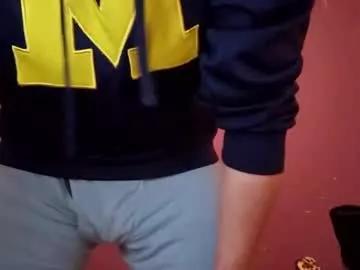 Biggerthentheaverage from Chaturbate