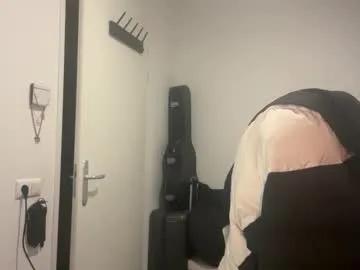 Bigsnakeman1995 from Chaturbate