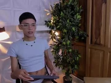 billy_jamees from Chaturbate
