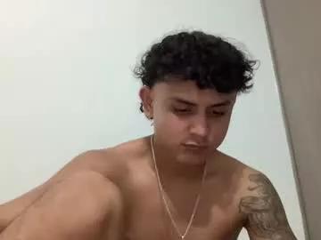 bob_pettersonn from Chaturbate