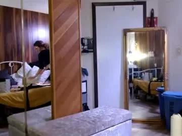 bombshellbaeby from Chaturbate