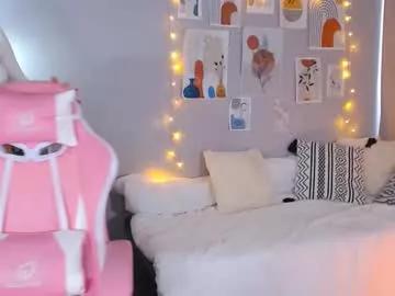 boo_mellss from Chaturbate