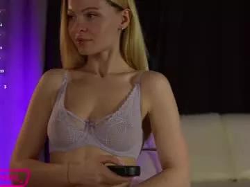 bubble__gum_ from Chaturbate