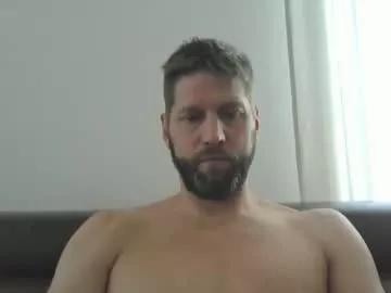 bubblebee1982 from Chaturbate