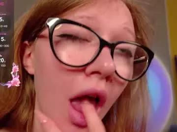 bunny_batters18 from Chaturbate