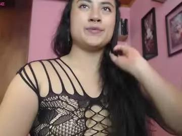 bunnyemilyr0s33 from Chaturbate