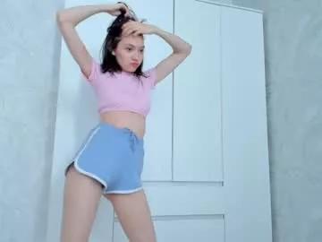 bzzzme from Chaturbate