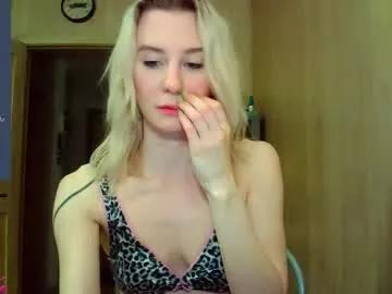 caramel_pie_ from Chaturbate
