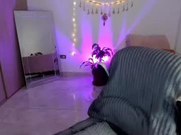 carriexwood from Chaturbate