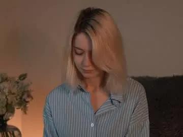 cassie130505 from Chaturbate
