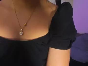 catalehia_milk from Chaturbate