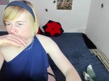 Cattie_w_ from Chaturbate