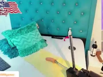 Try our streaming cams variety and talk on a personal level with our adorable girls streamers, showing off their bountiful shapes and dildos.