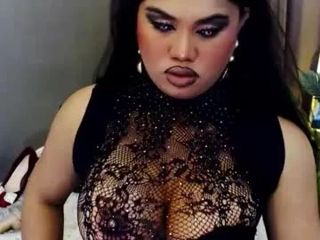 Cellinekittcumerr from Chaturbate