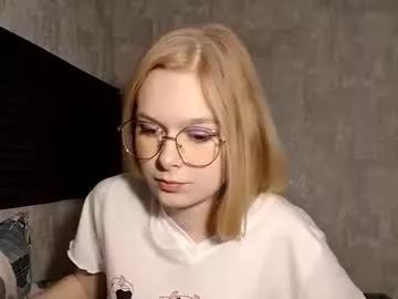 Chanelledroz from Chaturbate
