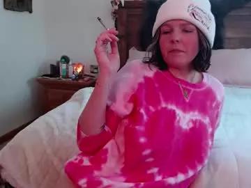 cheekybee from Chaturbate