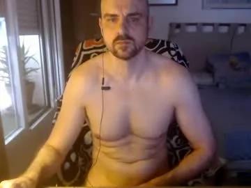 chicocam1983 from Chaturbate